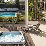 Mar Ali - Jacuzzi - 400m From The - By Bedzy Villa *