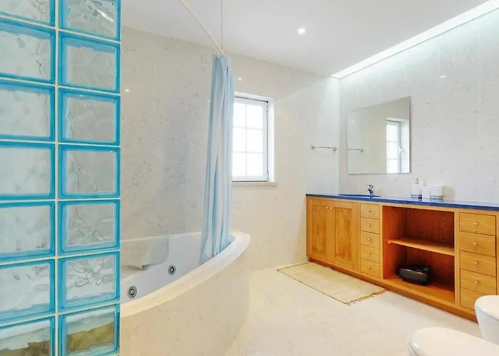 Mar Ali - Jacuzzi - 400m From The - By Bedzy Villa *